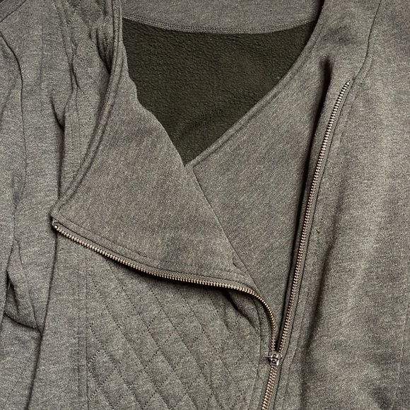 Athleta Zip Quilted jacket Outerwear size large- Moto Style - Picture 8 of 8